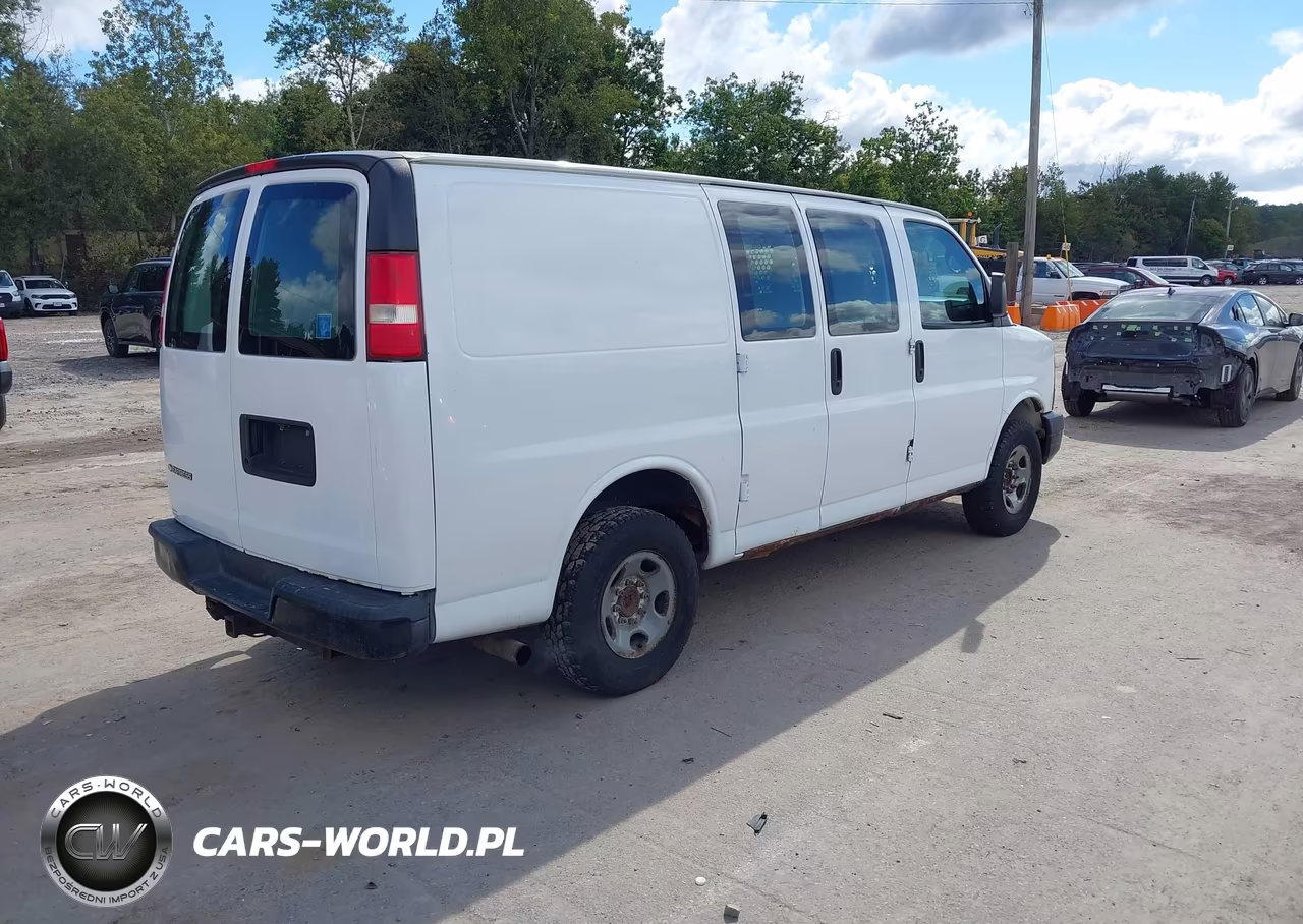 2009 Chevrolet Express 2500 Work Van VIN:1GCGG25C691118540 - 4