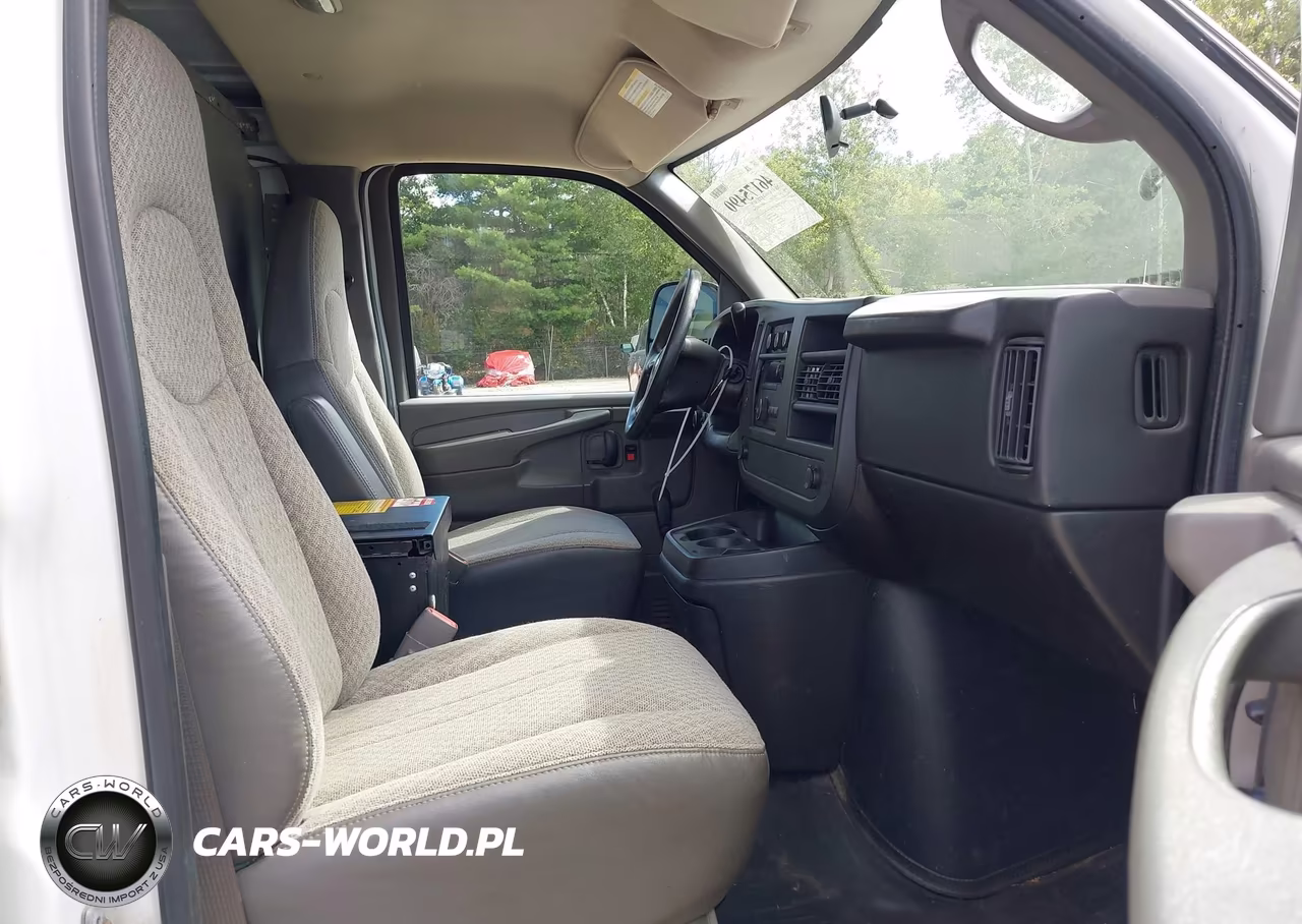 2009 Chevrolet Express 2500 Work Van VIN:1GCGG25C691118540 - 5