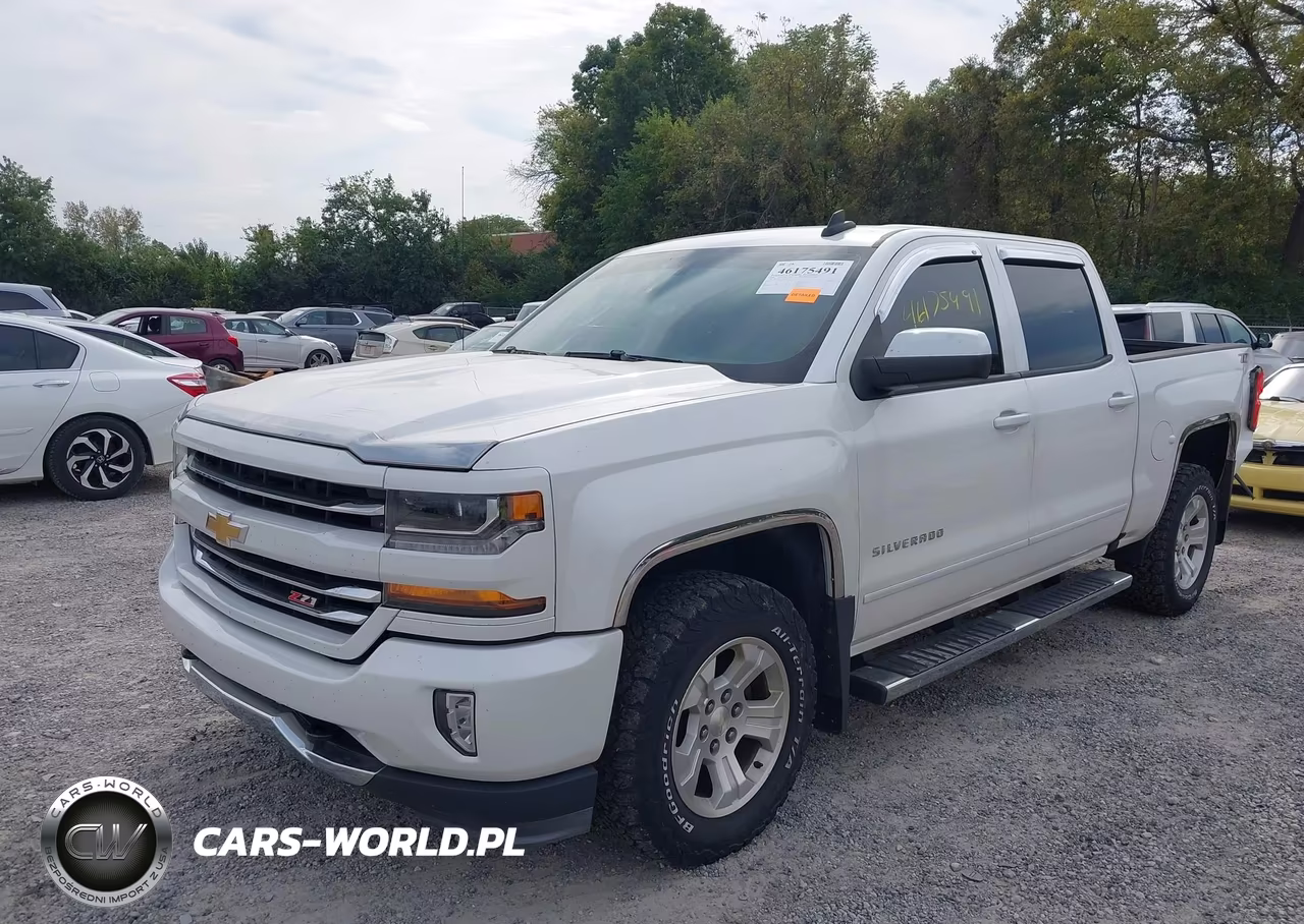 2018 Chevrolet Silverado 1500 2Lt VIN:3GCUKREH2JG217688 - 2