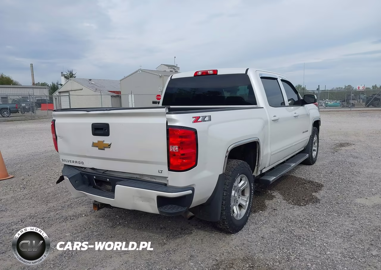 2018 Chevrolet Silverado 1500 2Lt VIN:3GCUKREH2JG217688 - 4