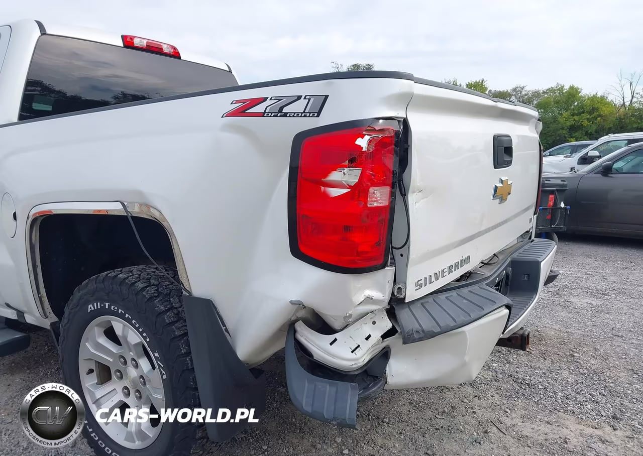 2018 Chevrolet Silverado 1500 2Lt VIN:3GCUKREH2JG217688 - 6