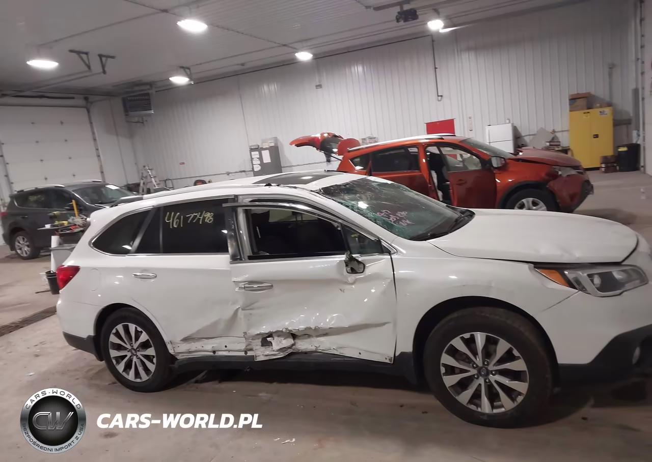 2017 Subaru Outback 2.5I Touring VIN:4S4BSATC4H3301617 - 13
