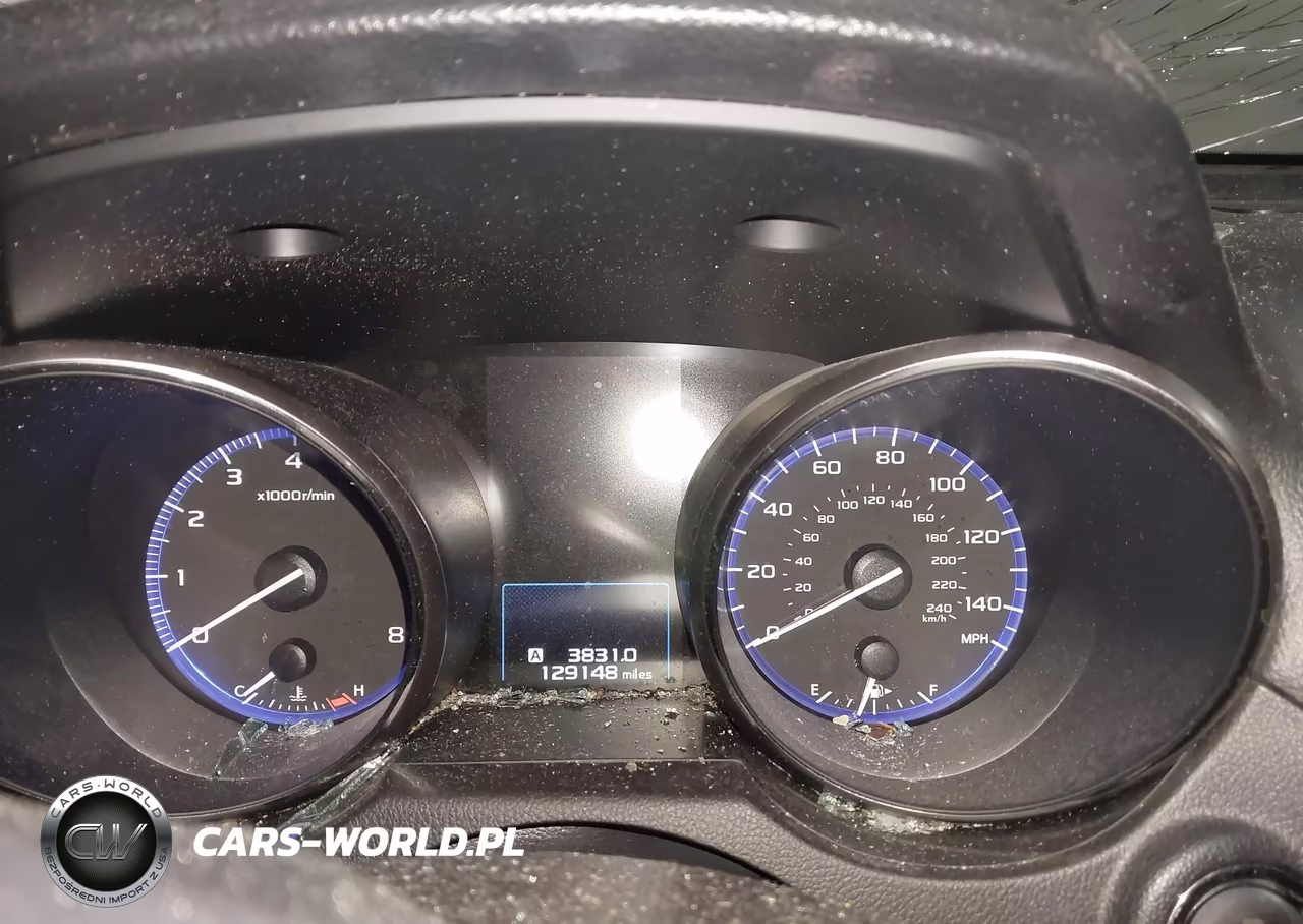 2017 Subaru Outback 2.5I Touring VIN:4S4BSATC4H3301617 - 7