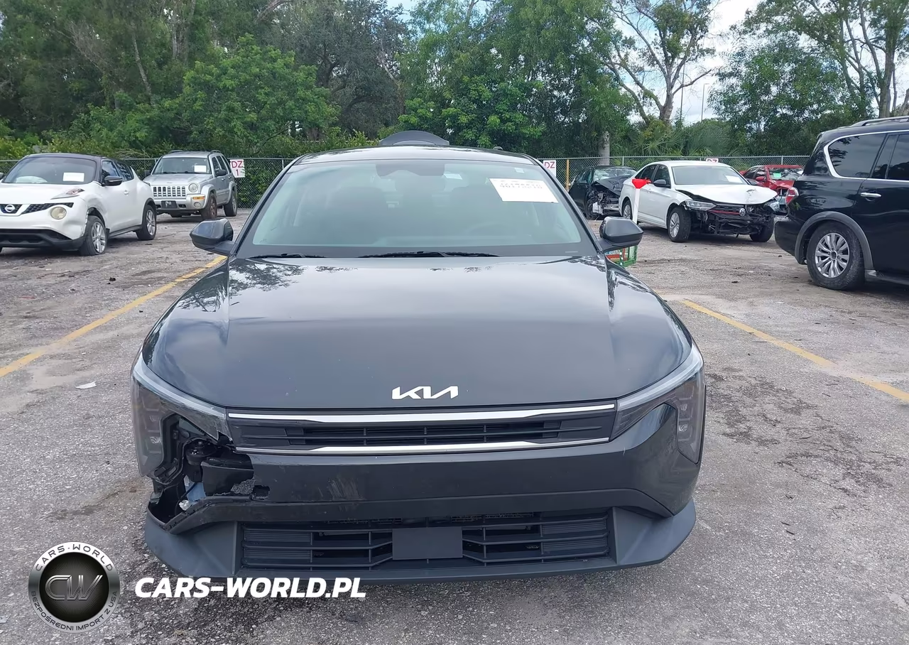 2025 Kia K4 Lx VIN:3KPFT4DE9SE040652 - 13