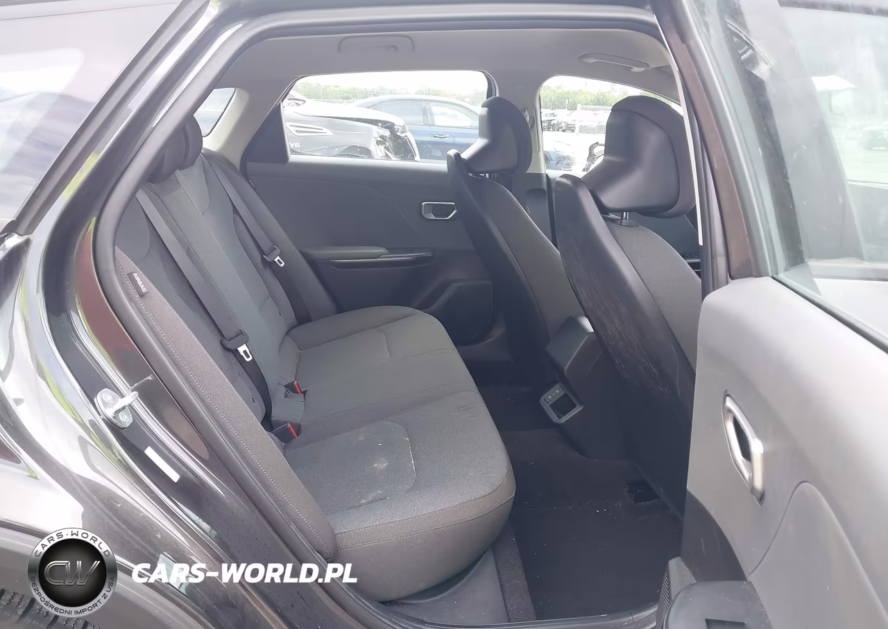 2025 Kia K4 Lx VIN:3KPFT4DE9SE040652 - 8