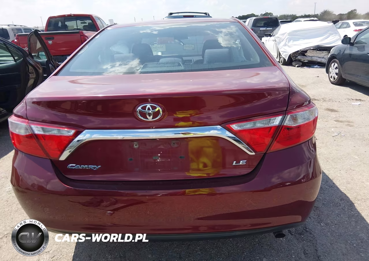 2017 Toyota Camry Le VIN:4T1BF1FK2HU721166 - 16