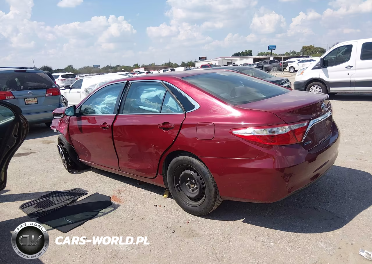 2017 Toyota Camry Le VIN:4T1BF1FK2HU721166 - 3