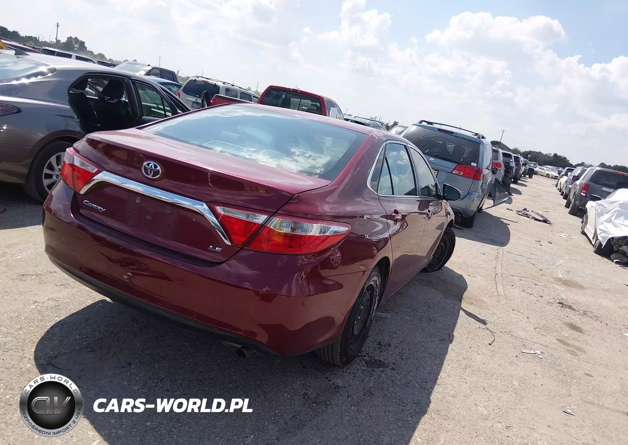 2017 Toyota Camry Le VIN:4T1BF1FK2HU721166 - 4