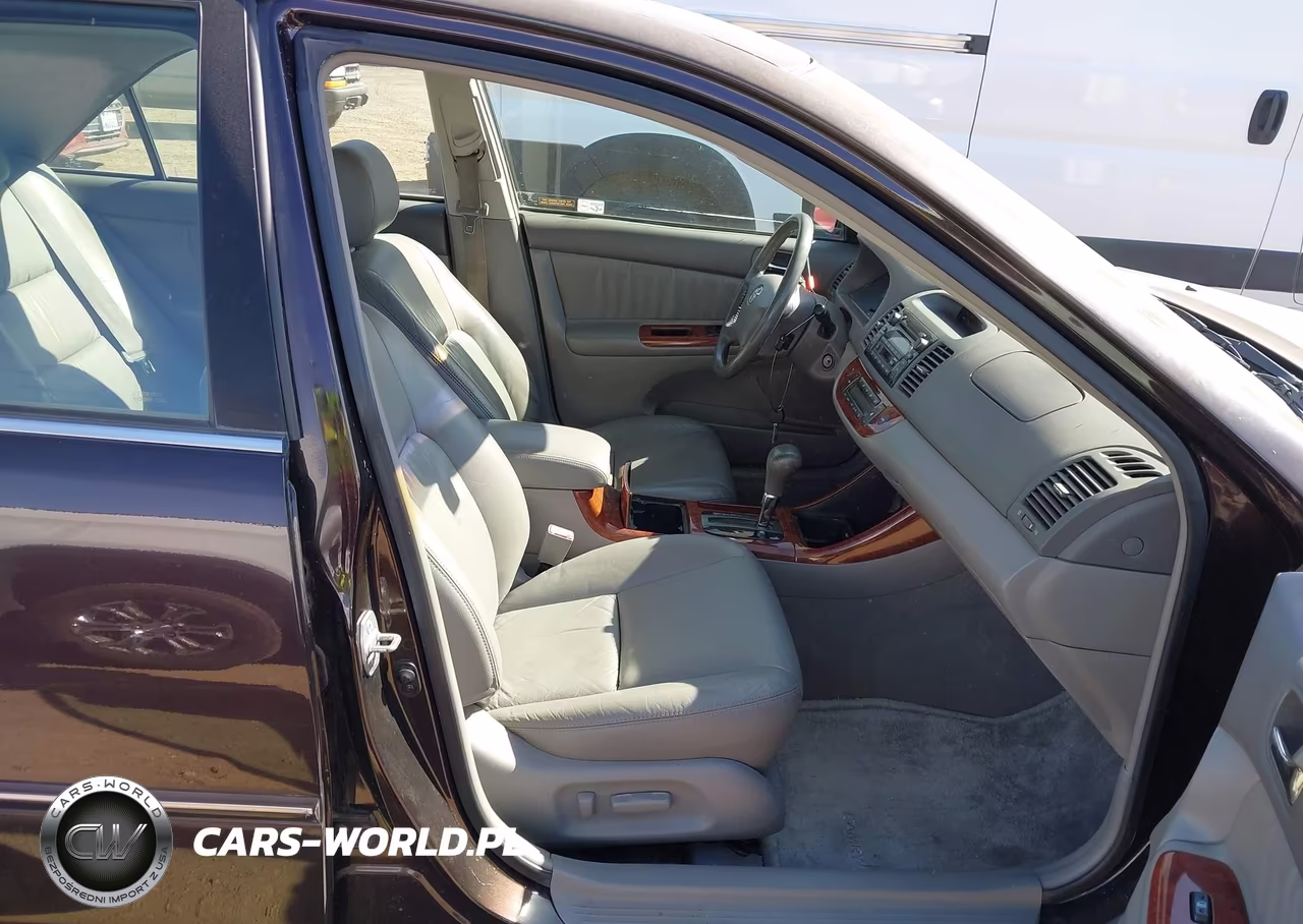 2003 Toyota Camry Xle VIN:4T1BE32KX3U710378 - 5