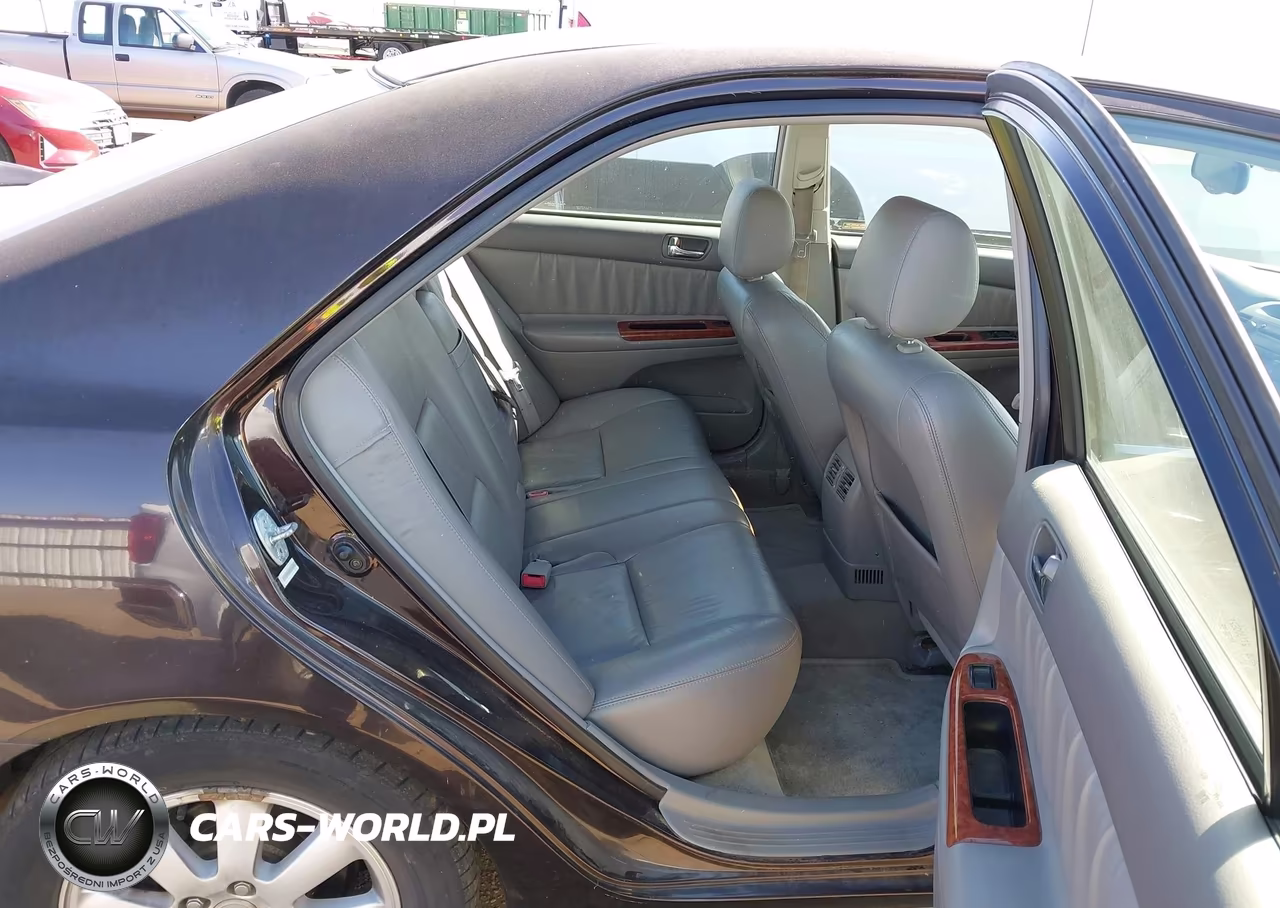 2003 Toyota Camry Xle VIN:4T1BE32KX3U710378 - 8