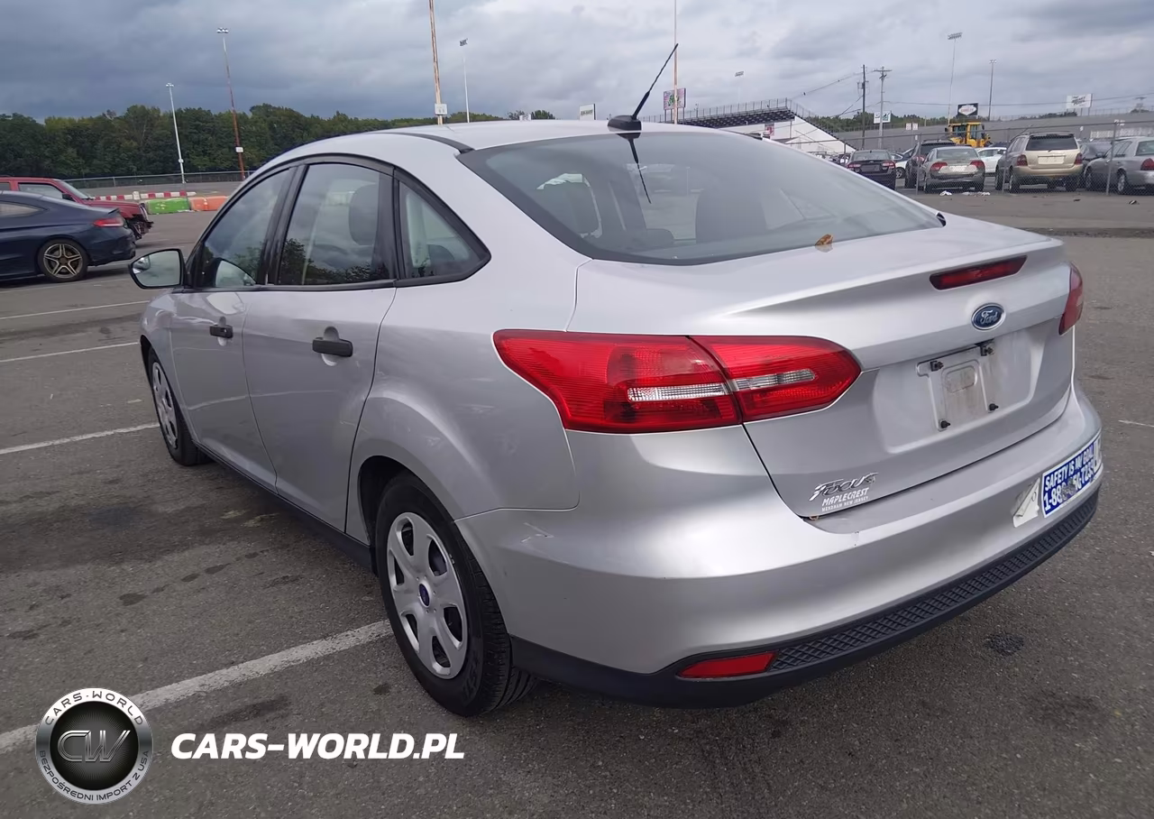 2016 Ford Focus S VIN:1FADP3E2XGL248232 - 6
