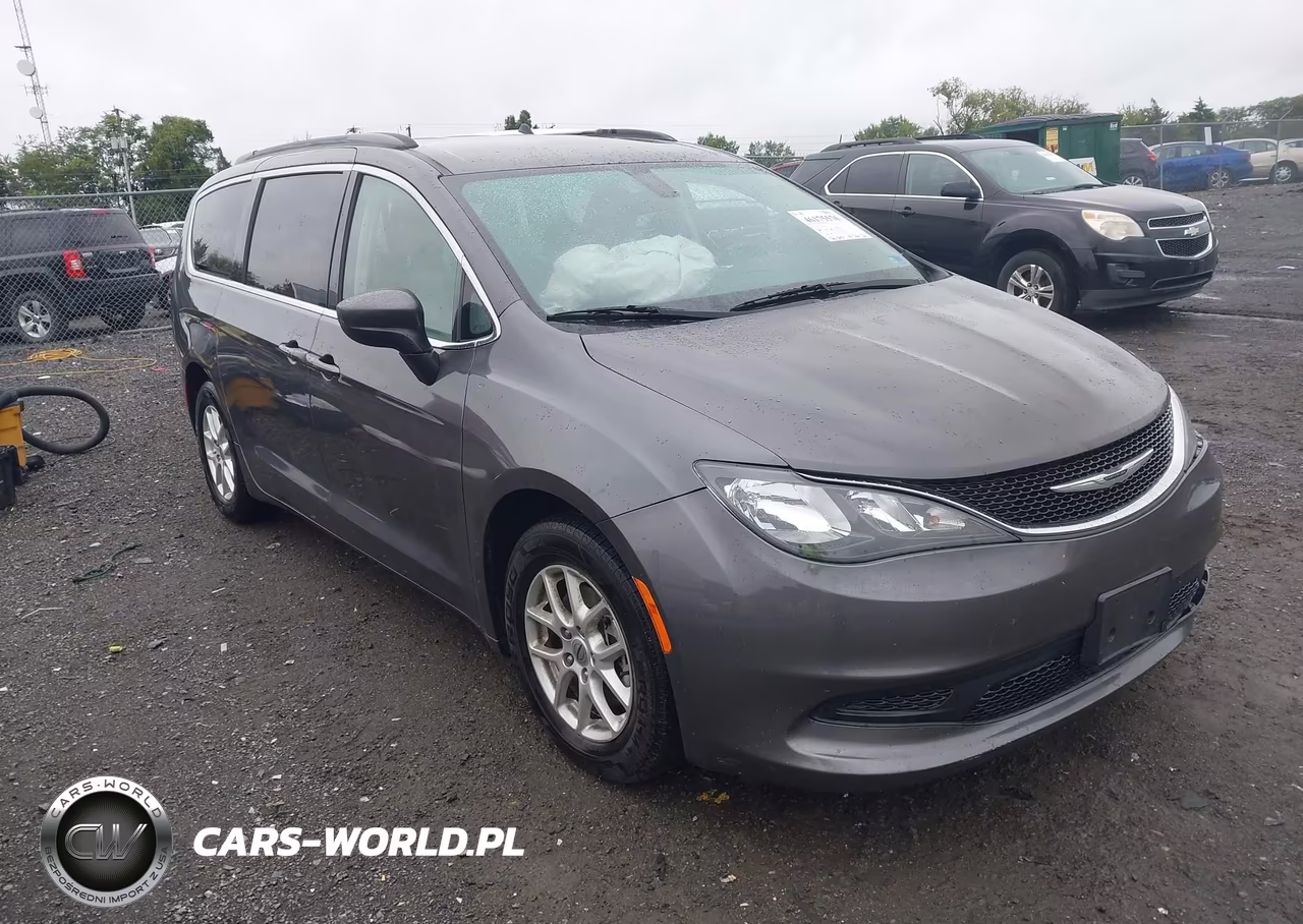 2021 Chrysler Voyager Lxi