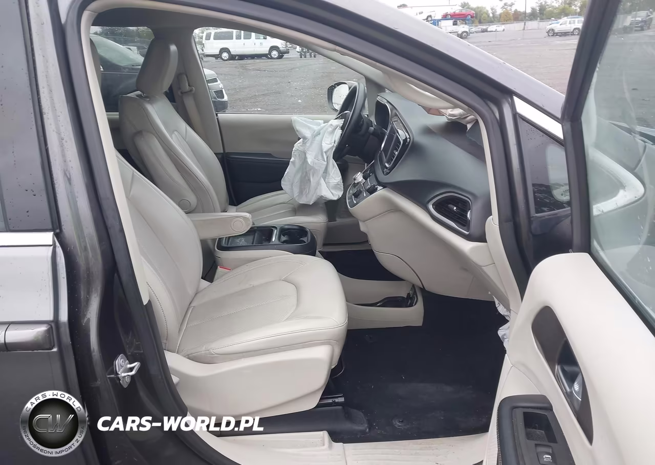 2021 Chrysler Voyager Lxi VIN:2C4RC1DG5MR538202 - 5
