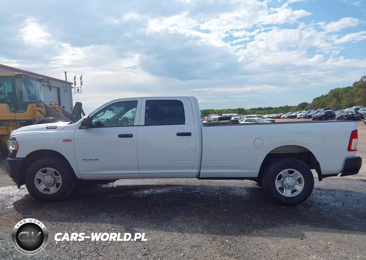 2020 Ram 3500 Tradesman 4X2 8' Box VIN:3C63R2GJ3LG232399 - 18