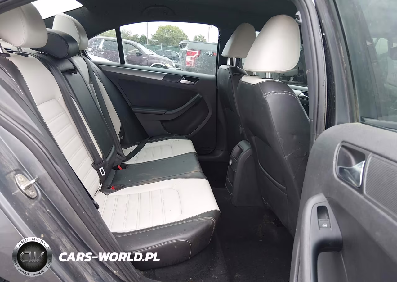 2016 Volkswagen Jetta 1.8T Sport VIN:3VWD17AJ8GM291155 - 8