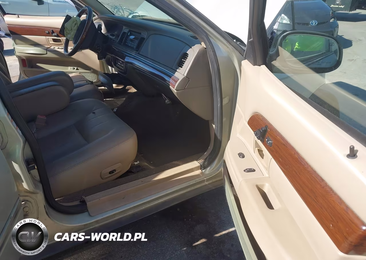 2004 Mercury Grand Marquis Ls VIN:2MEHM75W44X621115 - 5