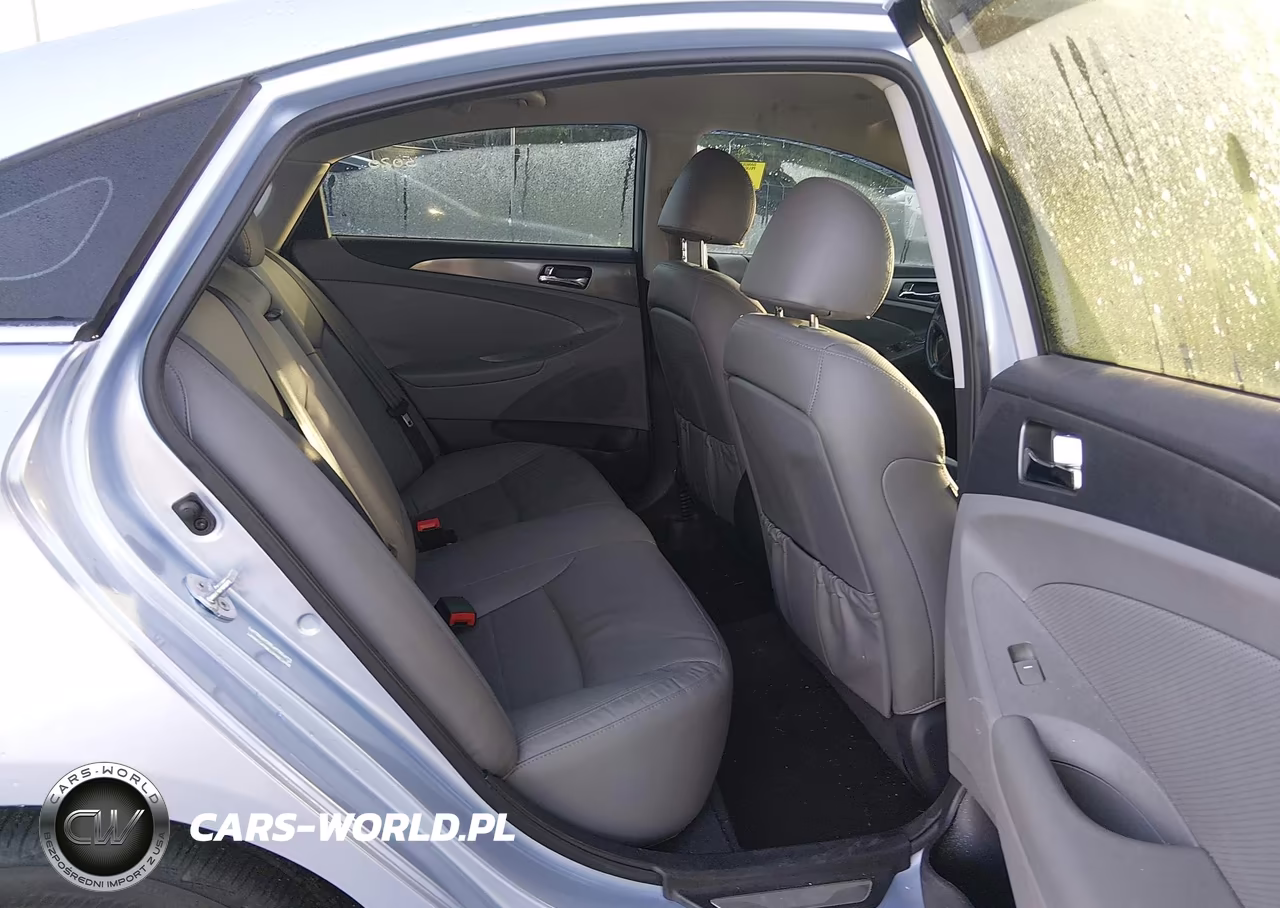 2014 Hyundai Sonata Hybrid Limited VIN:KMHEC4A47EA109462 - 8