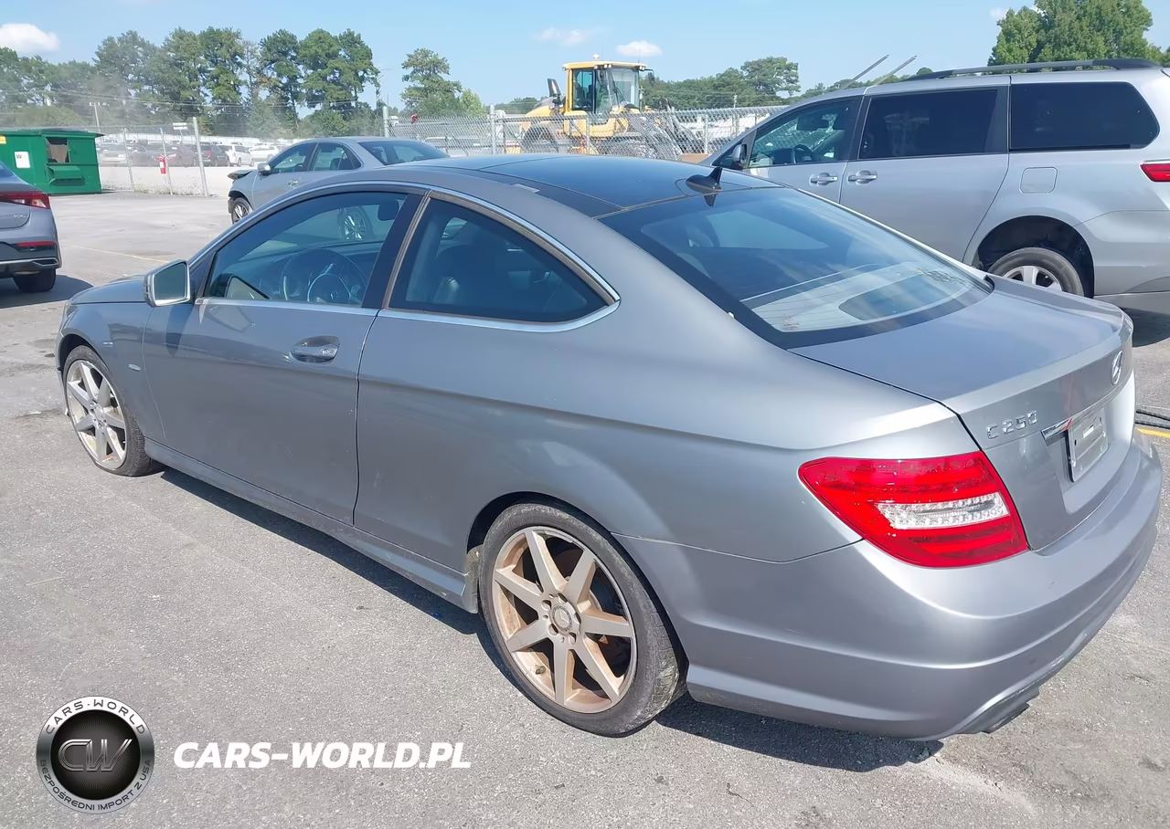 2012 Mercedes-Benz C 250 VIN:WDDGJ4HB6CF802861 - 3