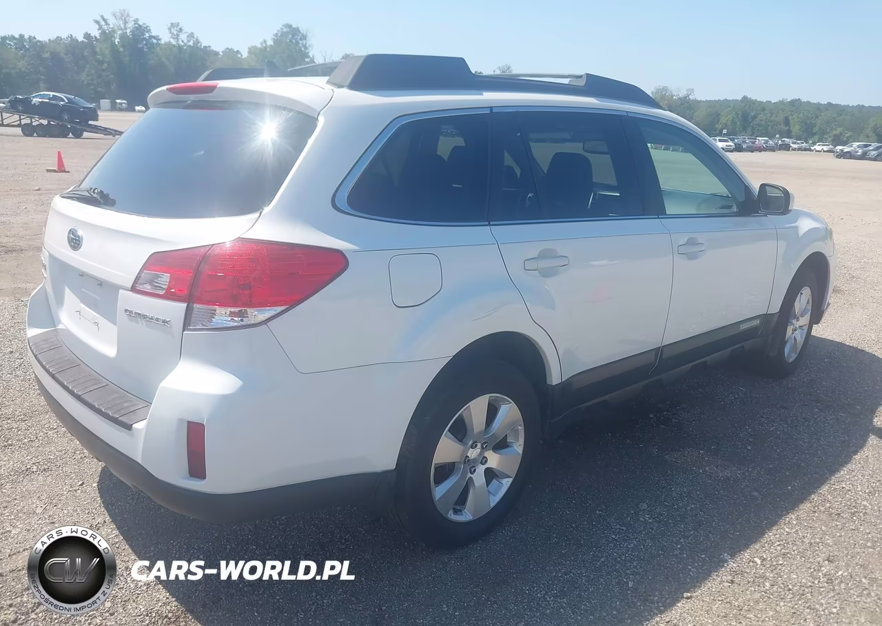 2011 Subaru Outback 3.6R Limited VIN:4S4BRDLC3B2347921 - 4