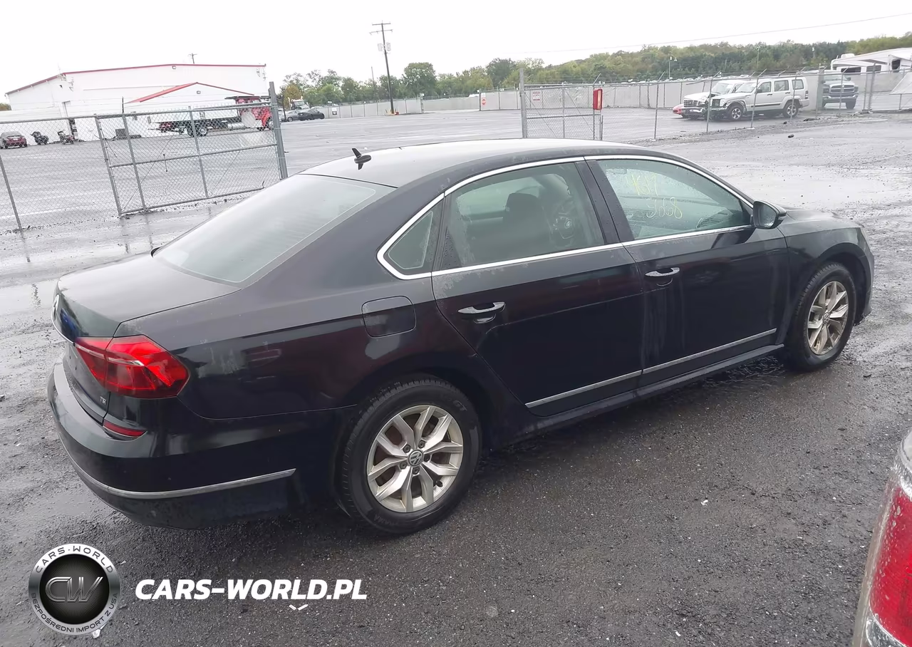 2017 Volkswagen Passat 1.8T S VIN:1VWAT7A37HC042735 - 4