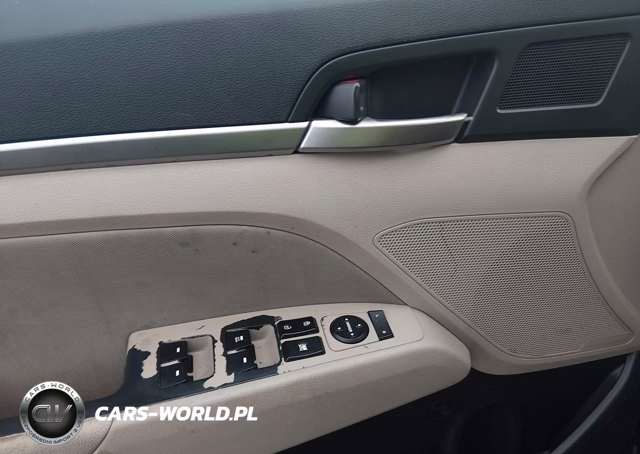 2019 Hyundai Elantra Sel VIN:5NPD84LF6KH415248 - 21
