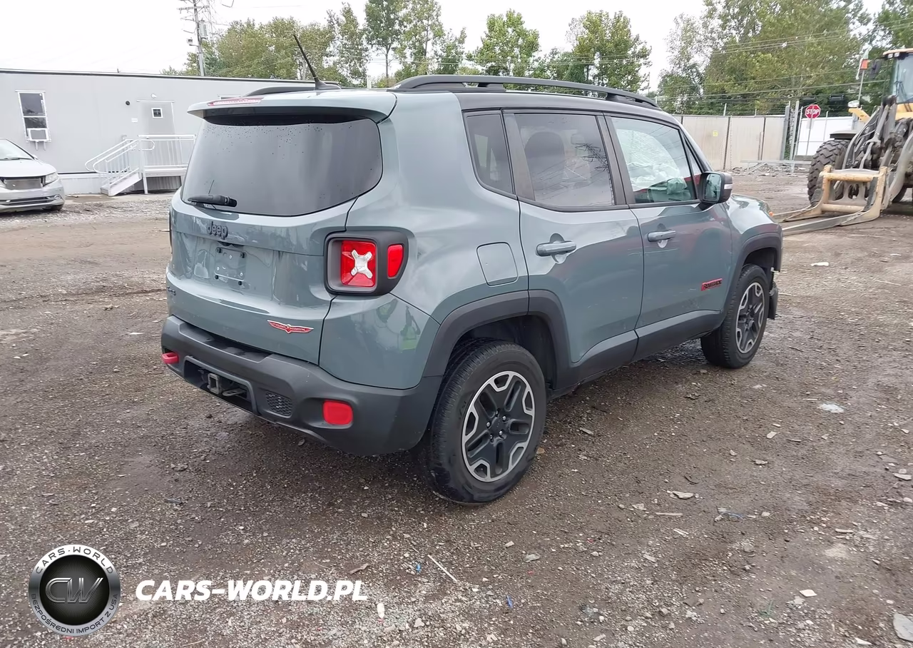 2016 Jeep Renegade Trailhawk VIN:ZACCJBCT4GPD75941 - 4