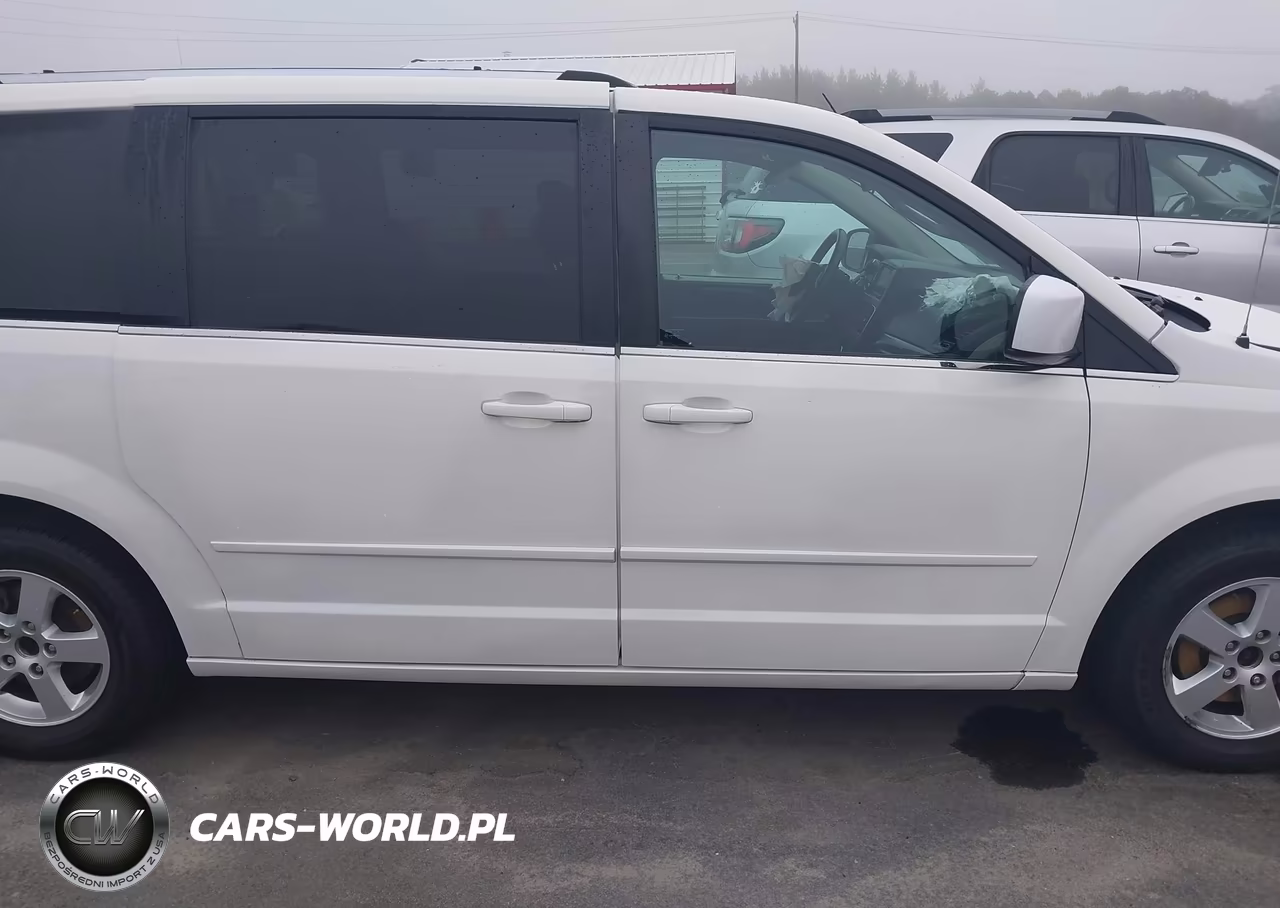 2011 Dodge Grand Caravan Crew VIN:2D4RN5DG3BR661756 - 13