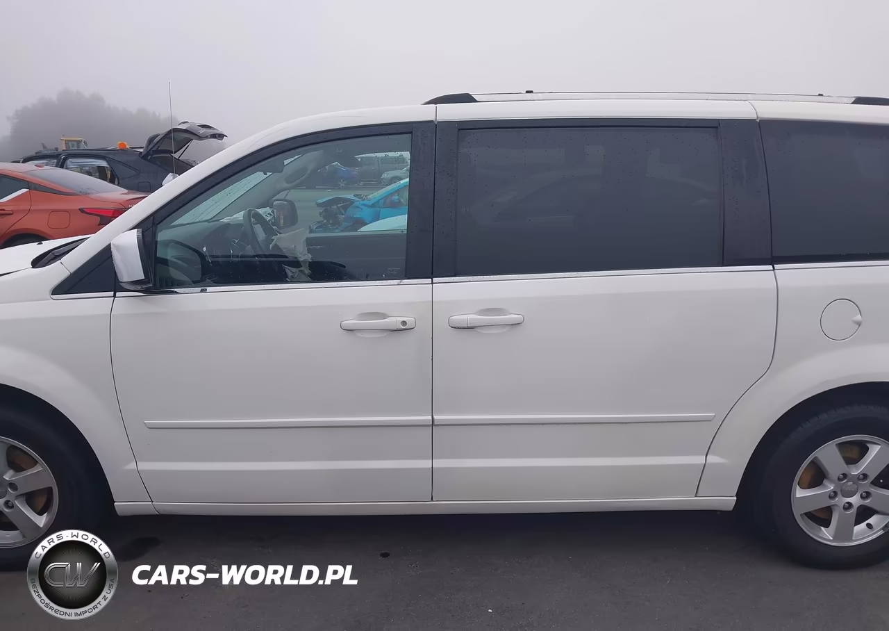 2011 Dodge Grand Caravan Crew VIN:2D4RN5DG3BR661756 - 14