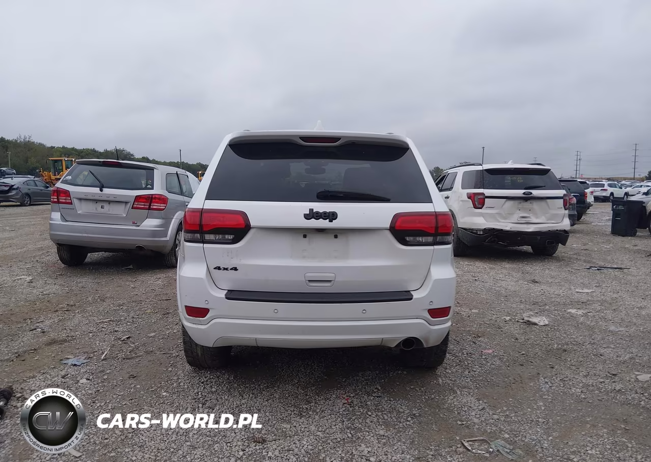 2020 Jeep Grand Cherokee Altitude 4X4 VIN:1C4RJFAG6LC101274 - 16