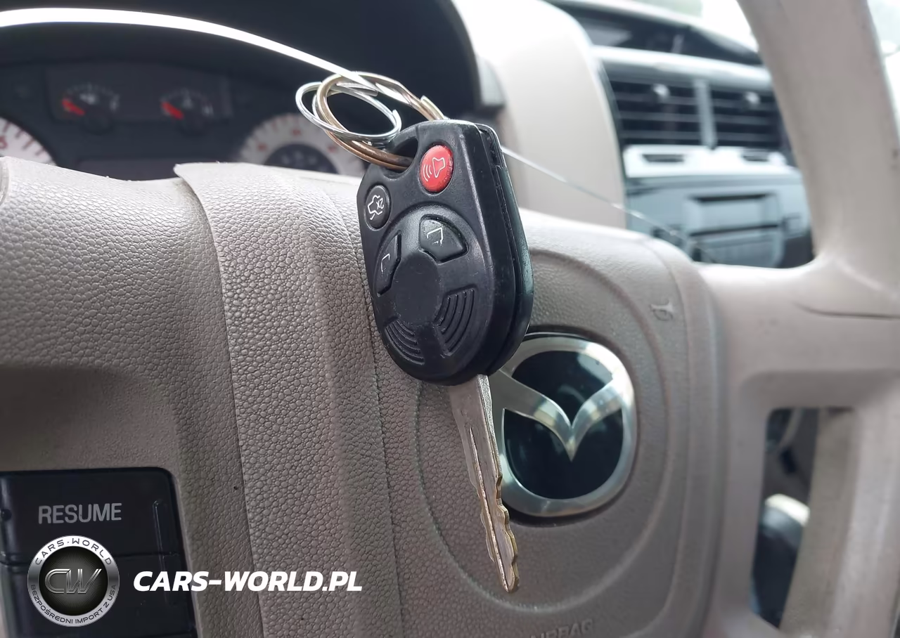 2008 Mazda Tribute S Sport VIN:4F2CZ06108KM20845 - 11