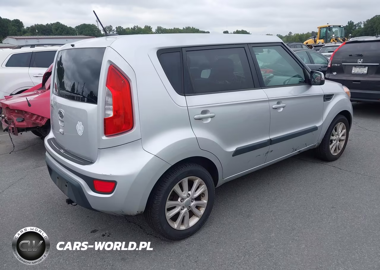 2012 Kia Soul + VIN:KNDJT2A6XC7395052 - 4