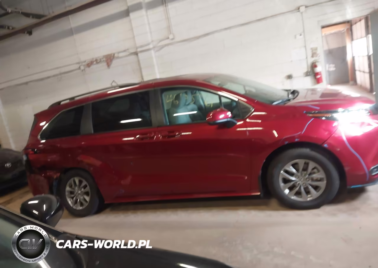 2022 Toyota Sienna Le VIN:5TDKSKFC6NS046727 - 13