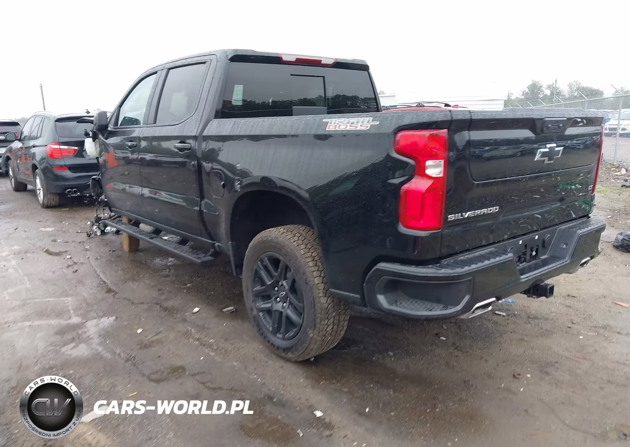 2026 Chevrolet Silverado 1500 4Wd Short Bed Lt Trail Boss VIN:3GCUKFED4TG350287 - 3