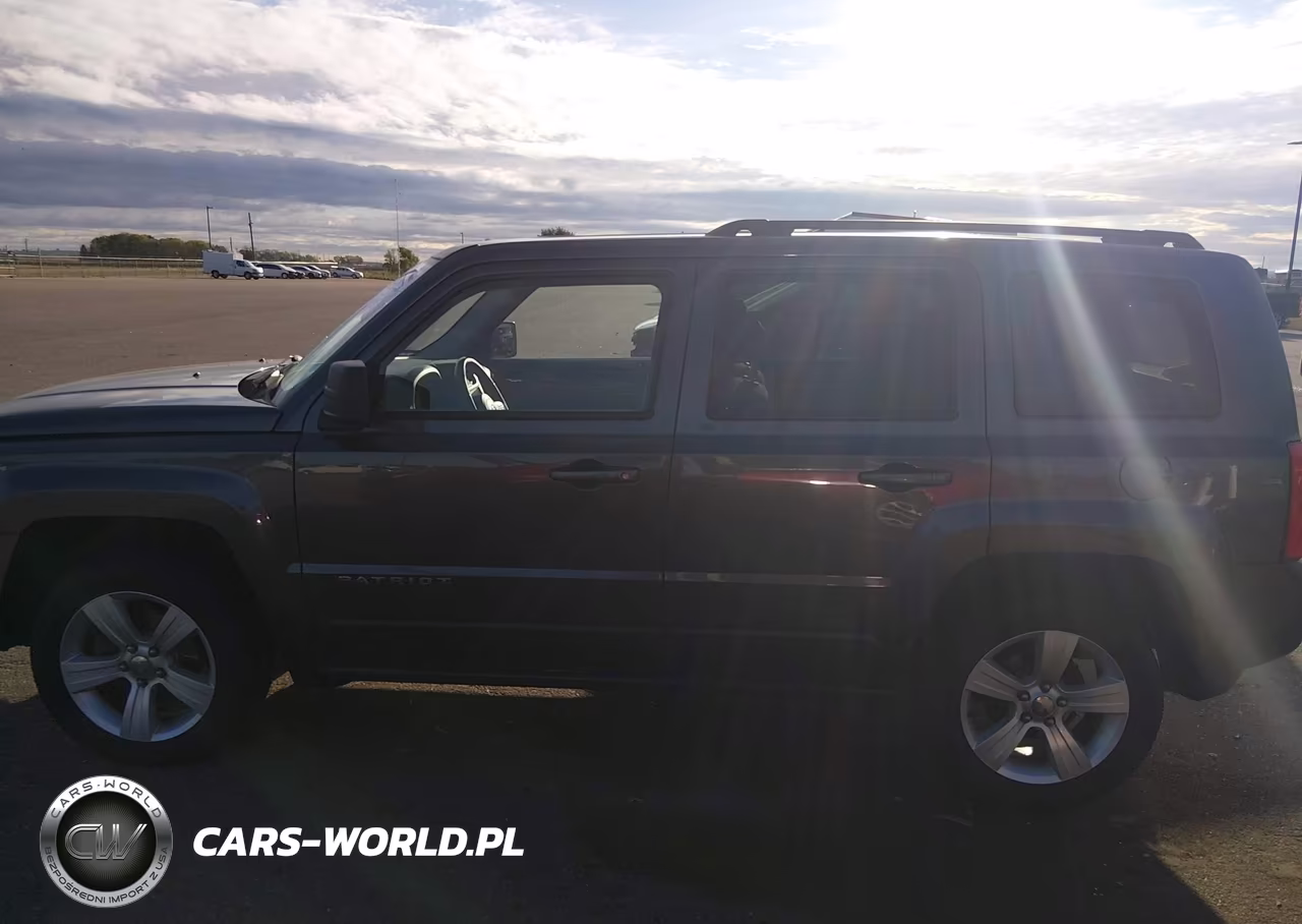 2015 Jeep Patriot Latitude VIN:1C4NJRFB4FD136276 - 15