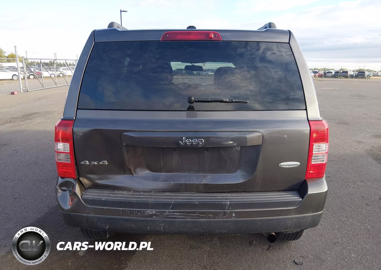 2015 Jeep Patriot Latitude VIN:1C4NJRFB4FD136276 - 17
