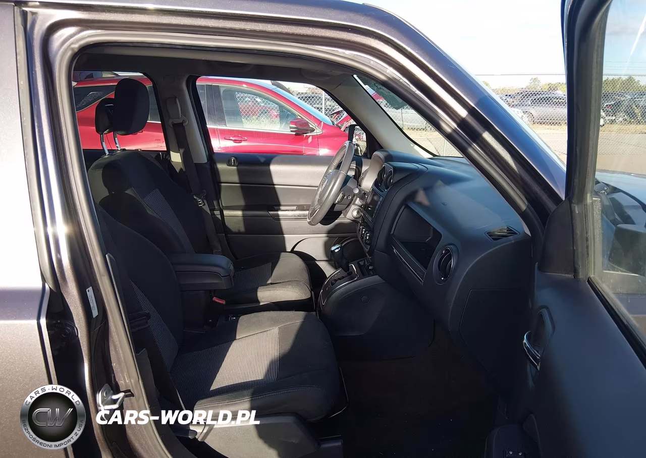 2015 Jeep Patriot Latitude VIN:1C4NJRFB4FD136276 - 5
