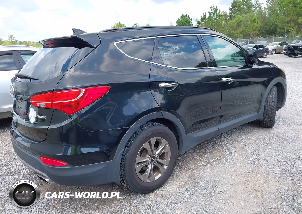 2016 Hyundai Santa Fe Sport 2.4L VIN:5XYZU3LB1GG332379 - 4