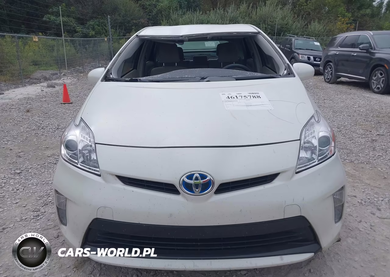 2015 Toyota Prius Two VIN:JTDKN3DU0F1995908 - 12