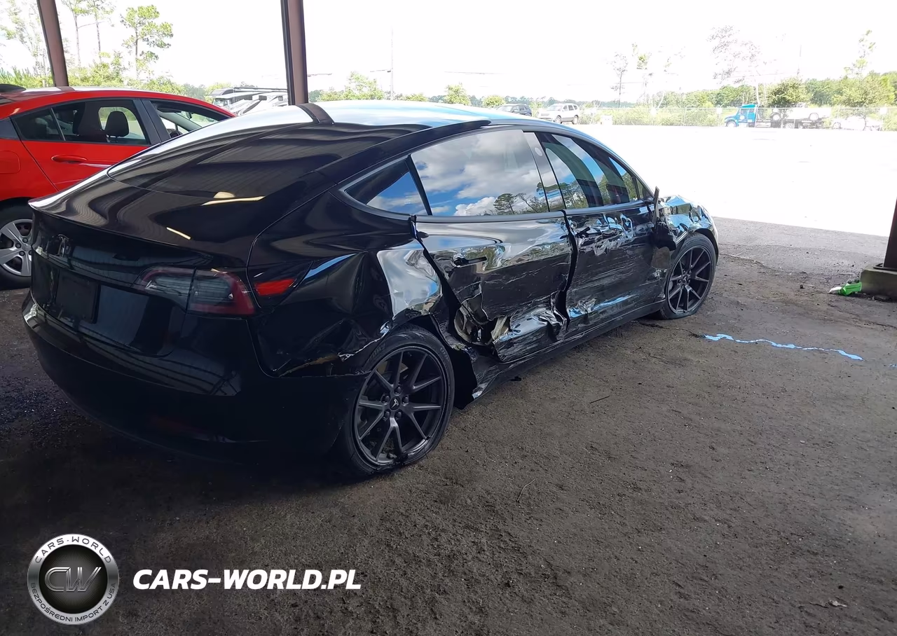 2021 Tesla Model 3 Standard Range Plus Rear-Wheel Drive VIN:5YJ3E1EA5MF045609 - 4