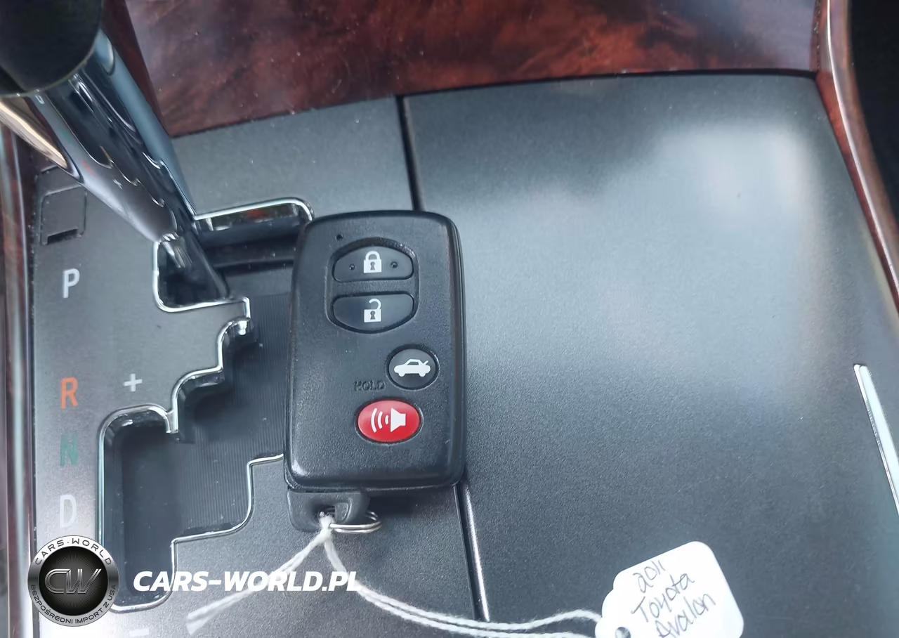 2011 Toyota Avalon Limited VIN:4T1BK3DB2BU420401 - 11