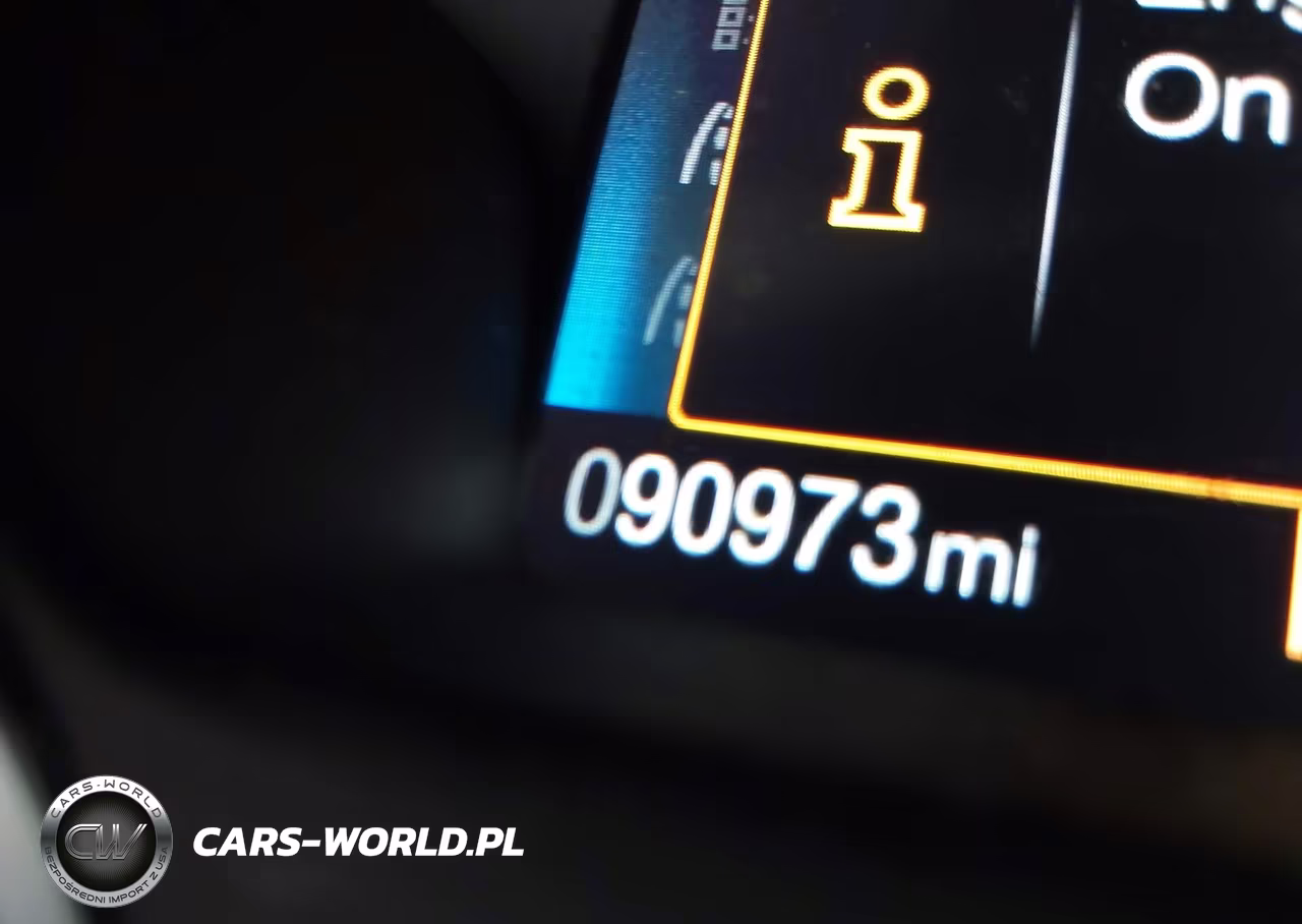 2018 Ford Focus Se VIN:1FADP3F27JL223455 - 15