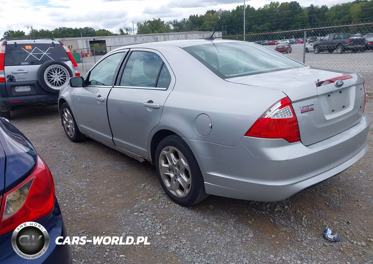 2010 Ford Fusion Se VIN:3FAHP0HA3AR405840 - 3
