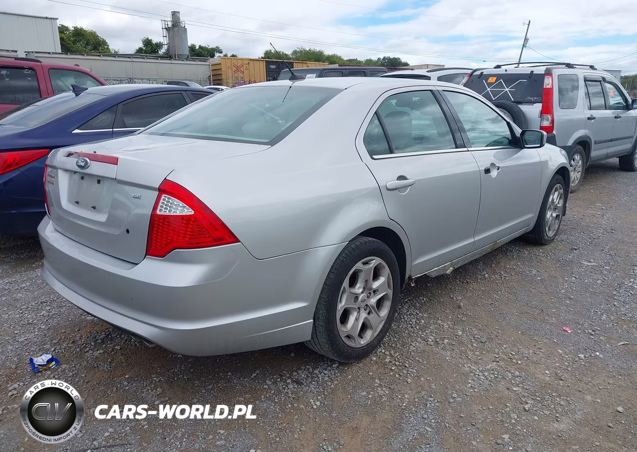 2010 Ford Fusion Se VIN:3FAHP0HA3AR405840 - 4
