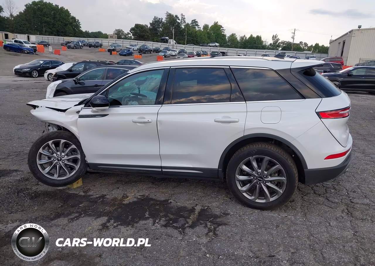 2022 Lincoln Corsair Standard VIN:5LMCJ1C96NUL12648 - 14