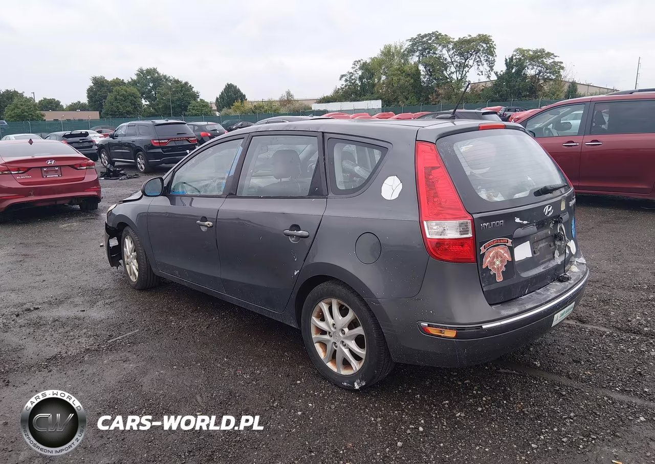 2009 Hyundai Elantra Touring VIN:KMHDC86EX9U034555 - 3