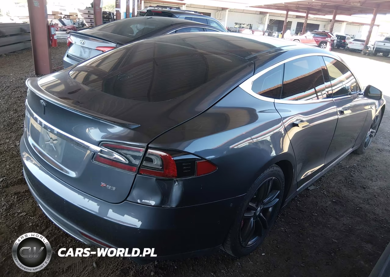 2014 Tesla Model S P85 VIN:5YJSA1H13EFP59565 - 4