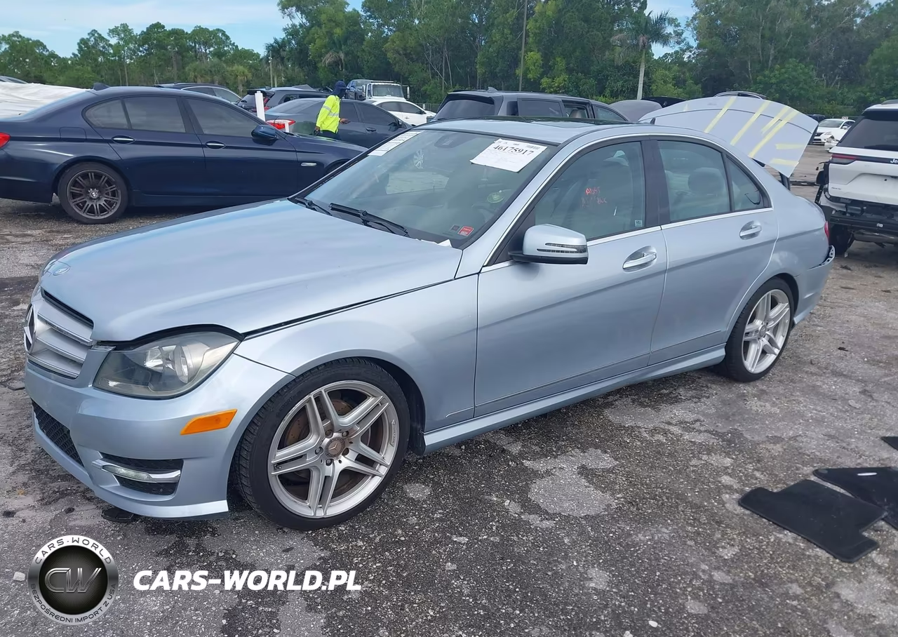 2013 Mercedes-Benz C 250 Sport VIN:WDDGF4HB1DA770482 - 2