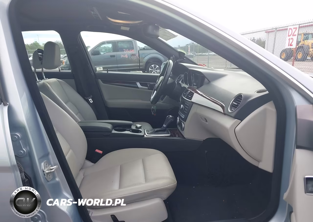 2013 Mercedes-Benz C 250 Sport VIN:WDDGF4HB1DA770482 - 5