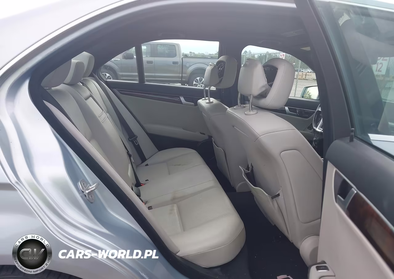 2013 Mercedes-Benz C 250 Sport VIN:WDDGF4HB1DA770482 - 8