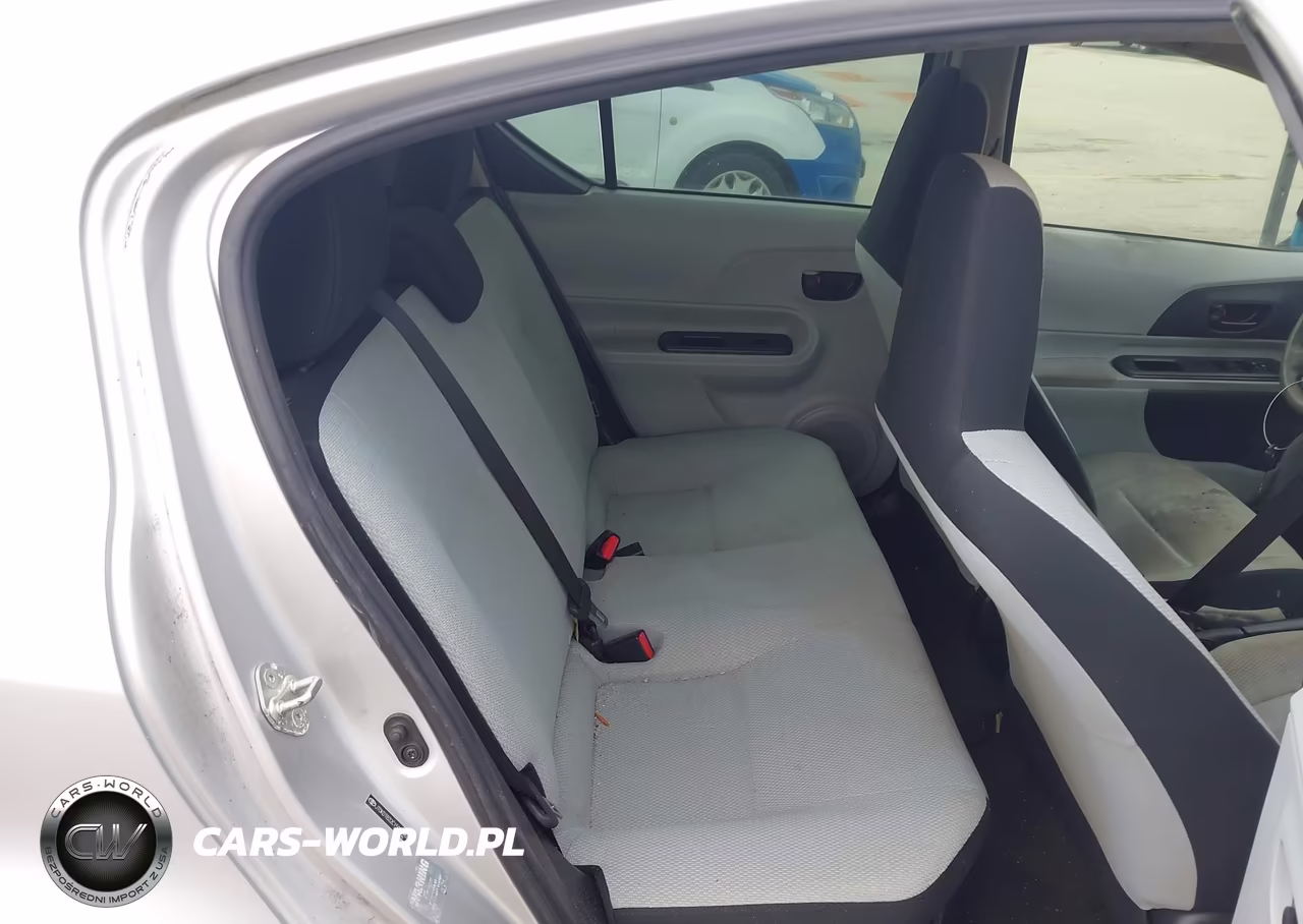 2012 Toyota Prius C One VIN:JTDKDTB32C1509396 - 8
